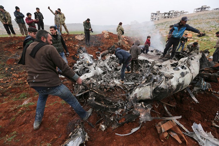 Oboren helikopter sirijske vlade