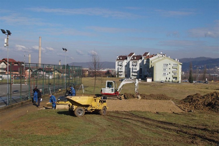 Počela izgradnja dječijeg igrališta u banjalučkom naselju Ada