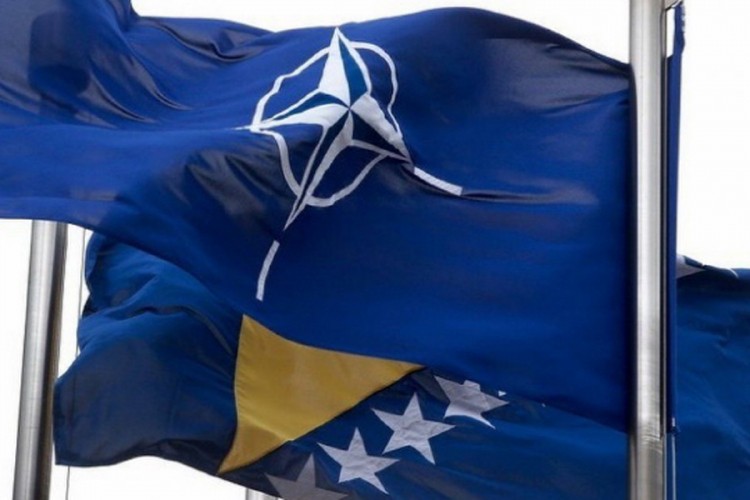 NATO: Ostajemo predani napretku BiH u reformama