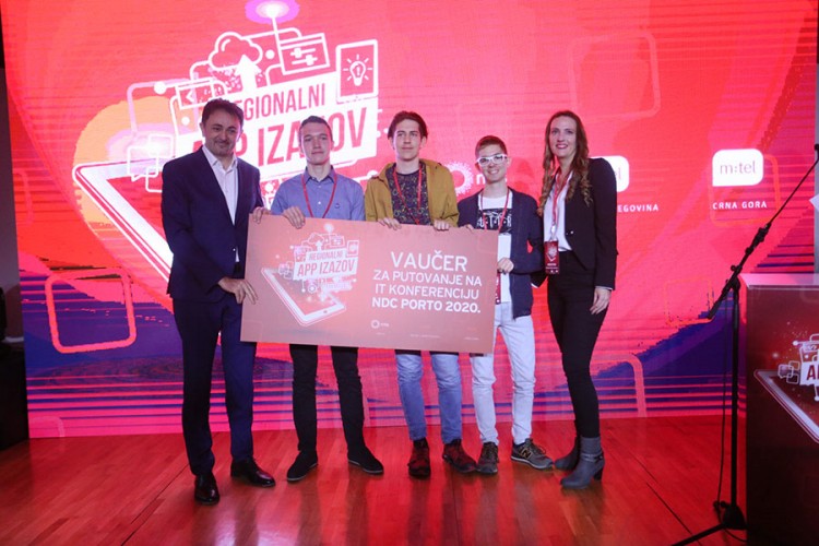 "Regionalni APP izazov": Prva nagrada učenicima iz Niša