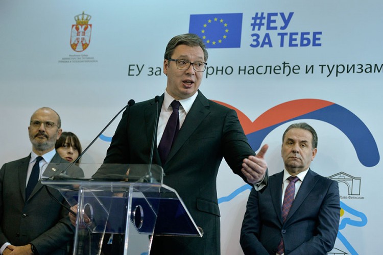 Vučić razgovarao sa Borelom o specijalnom izaslaniku EU