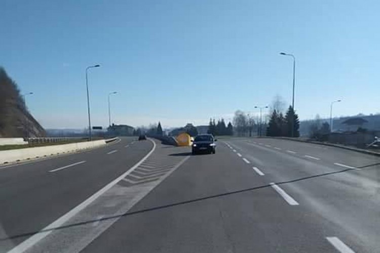 Novi slučaj vožnje u pogrešnom pravcu kod autoputa Banjaluka-Gradiška