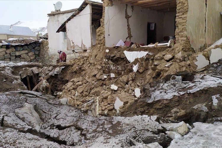 Najmanje sedam poginulih u zemljotresu u Turskoj