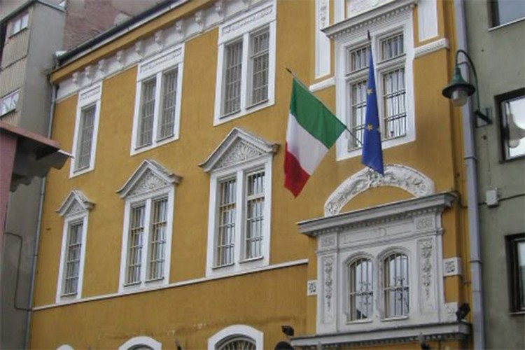 Italijanska ambasada: U funkciji besplatan broj za hitne slučajeve