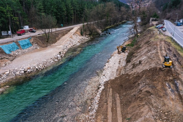 Počelo betoniranje kod novog mosta u Srpskim Toplicama