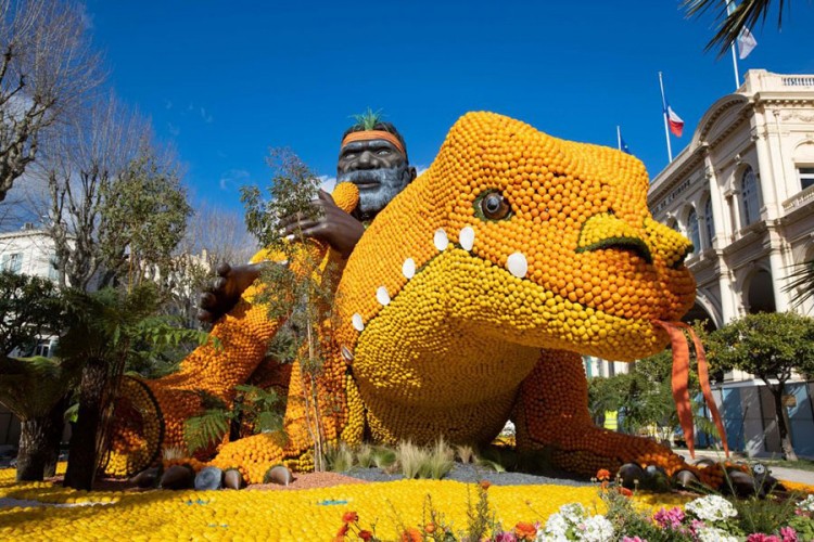 Monumentalne skulpture od citrusa u čast svih karnevala