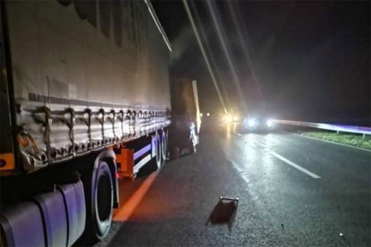 U sudaru dva kamiona u Hrvatskoj poginuo vozač teretnjaka