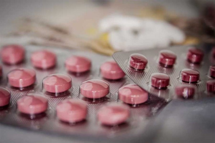 Indija ograničila izvoz lijekova, među njima i paracetamol