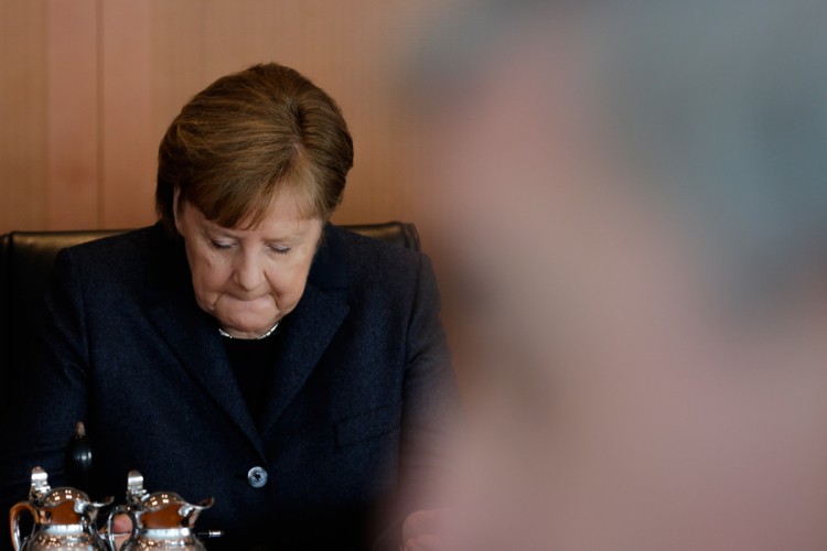 Merkel: U Njemačkoj bi moglo da se zarazi 60 do 70 posto ljudi