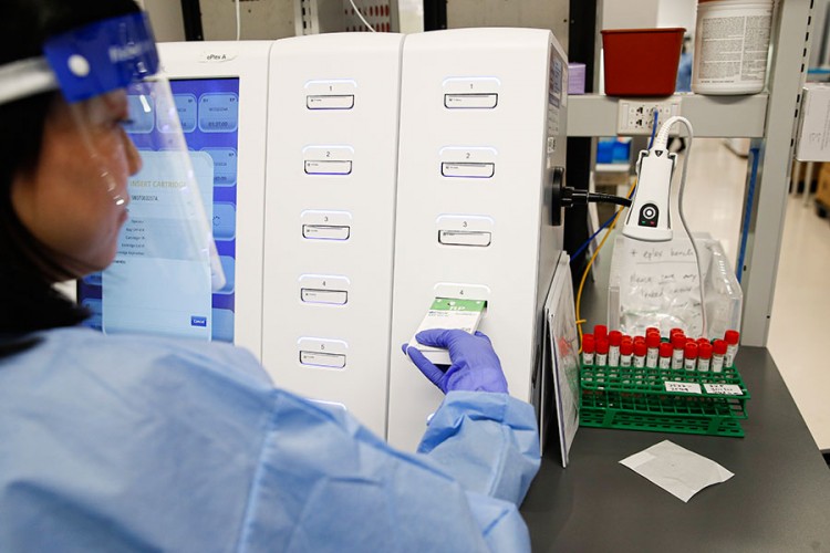 Privatne laboratorije nisu ovlaštene za testiranja na virus korona