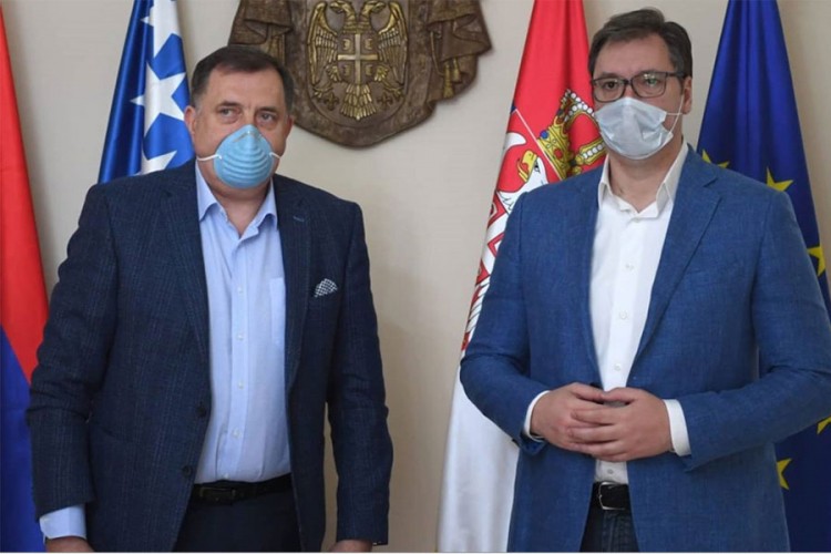 Srbija pomaže Srpskoj u lijekovima, opremi i hrani