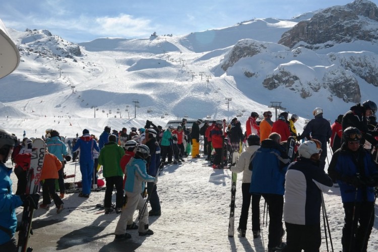 O svemu su ćutali: Austrija istražuje skijalište zbog korone