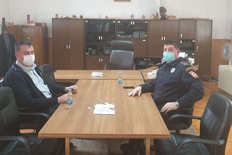 KPZ Foča: Proizvode maske za policiju i Krizni štab