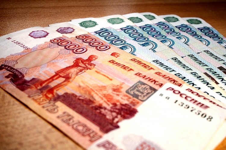 Rusija uvela milionerima porez na dividendu