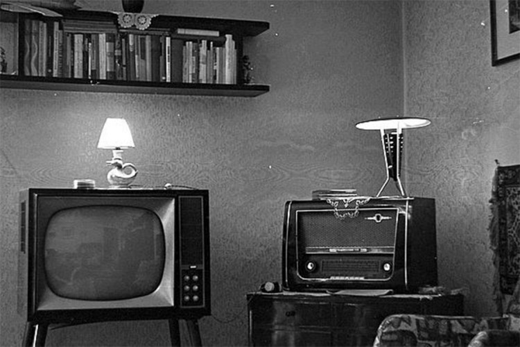 Vic dana: Crno-bijeli TV