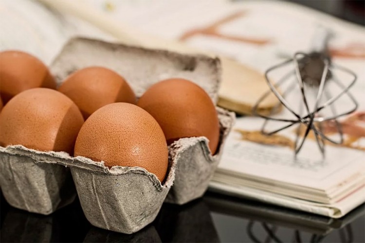 Jaja u SAD skuplja 180 odsto, prodaja porasla