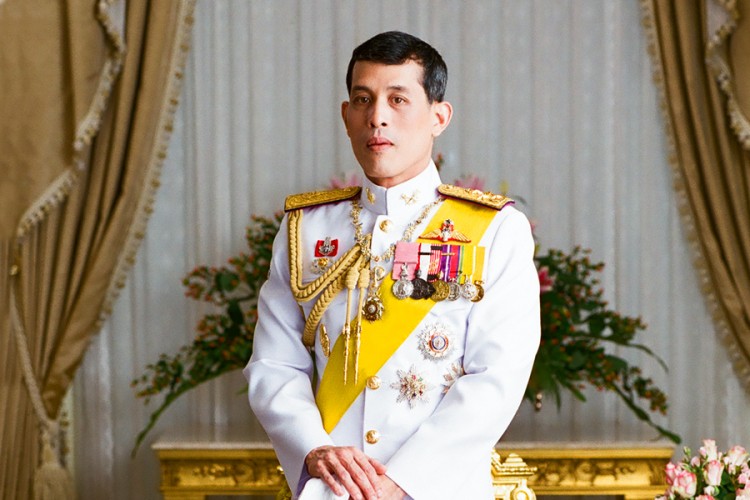 Tajlandski kralj se samoizolovao u Alpima sa 20 konkubina