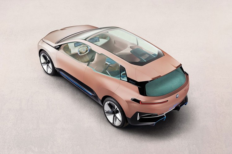 BMW razvija volan koji mijenja oblik?