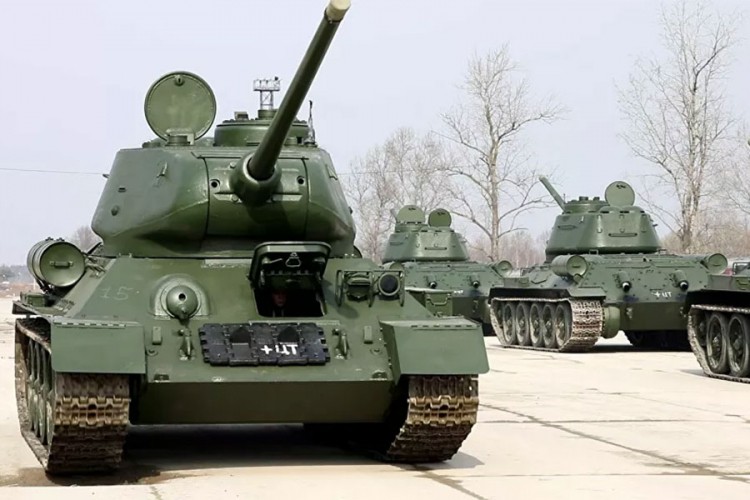 Rusi spremaju legendarne tenkove za Paradu