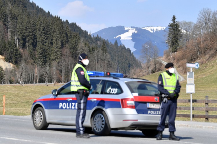 Broj oboljelih u Austriji pada, Vlada razmišlja o ublažavanju mjera