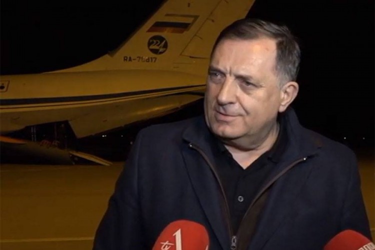 Dodik dočekao treći avion: Rusija pokazala da je uz Srpsku