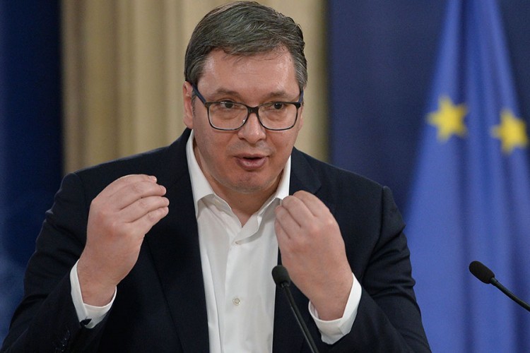 Vučić se nada ukidanju vanrednog stanja do kraja mjeseca