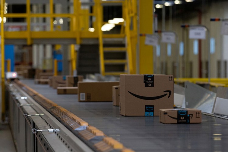 Amazon će u privatnoj laboratoriji testirati zaposlenike na koronu