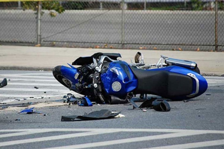 U nezgodi povrijeđen motociklista