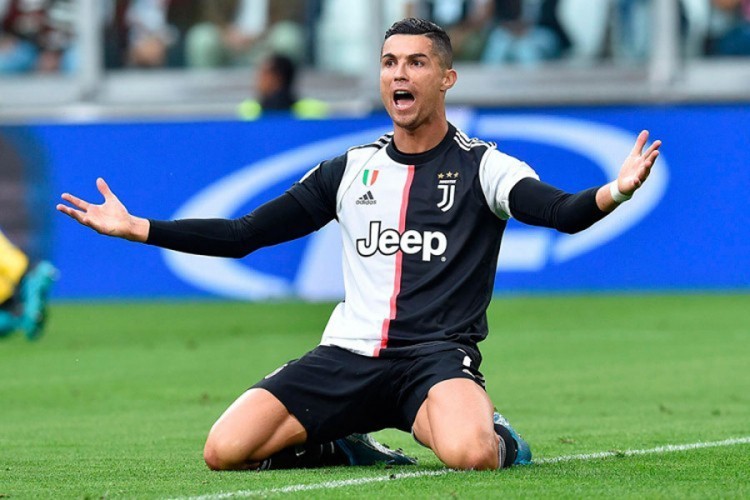 Ronaldo se vratio u Italiju, mora samoizolaciju