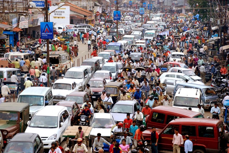 Zemlja od 1.35 milijardi stanovnika bez prodatog automobila u aprilu