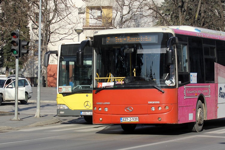 Preporuke građanima Srpske za korištenje prevoza i otvorenih teretana