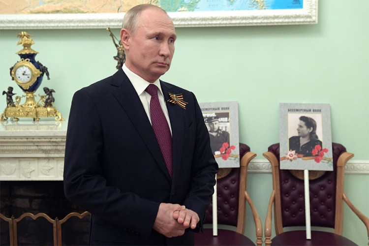 Putin učestvovao u onlajn maršu Besmrtnog puka