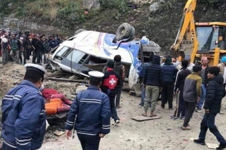 U udesu u Nepalu poginulo 12 ljudi