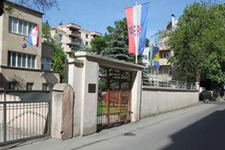 Ambasada Hrvatske u BiH pozvala birače da se registruju