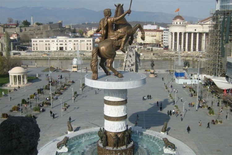 Sjeverna Makedonija vratila policijski čas, petak neradni dan