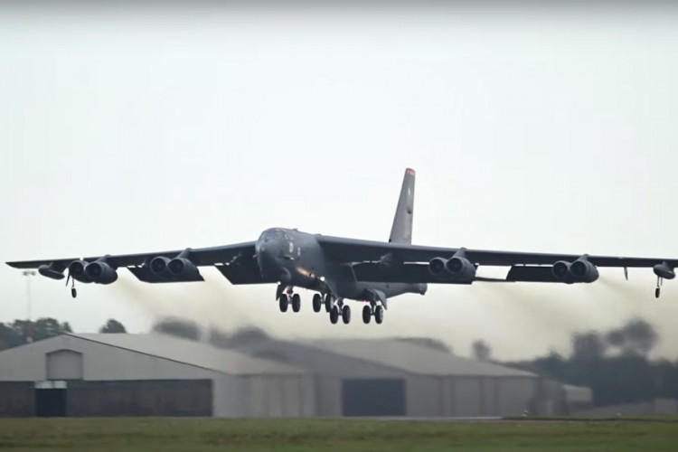Američki bombarderi mogu da izbjegnu S-400 i gađaju Sibir?