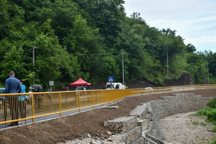 Sanirano klizište i obnovljen dio saobraćajnice u Priječanima