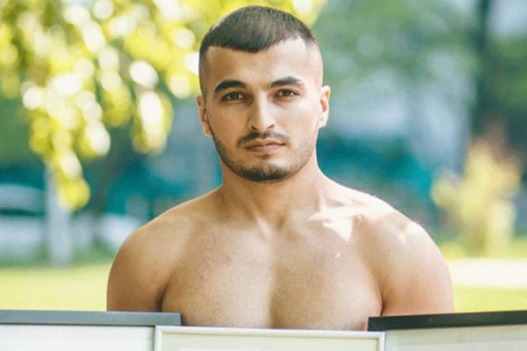 Jermenski sportista oborio rekord Brusa Lija u sklekovima na dva prsta jedne ruke