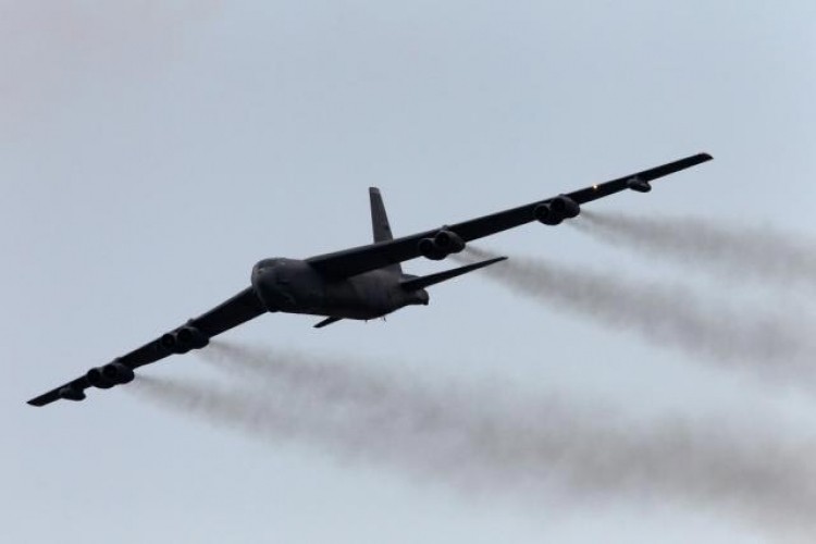 B-52 na nebu do 2097. godine?