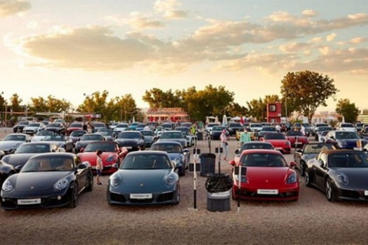 Više od 600 fanova Porschea na okupu
