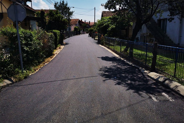 Novi asfalt u Zemunskoj ulici u Banjaluci