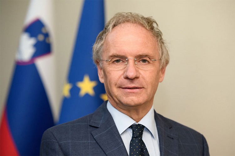 Slovenački ministar unutrašnjih poslova i direktor policije dali ostavke