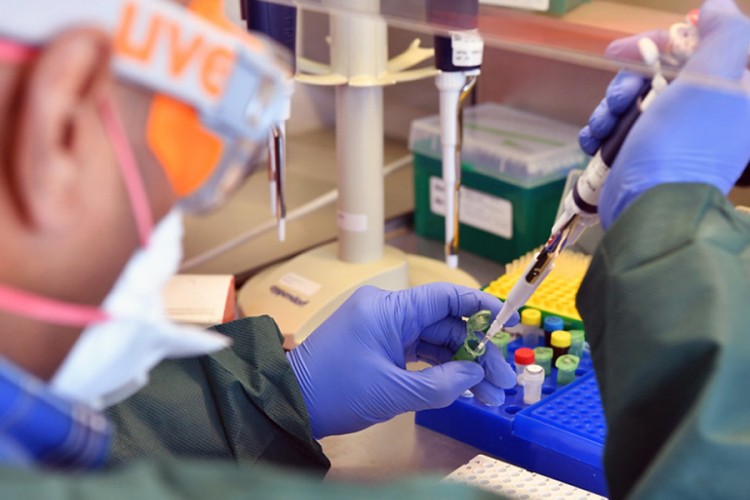 Laboratorijama u Zenici i Tešnju nedostaje PCR testova