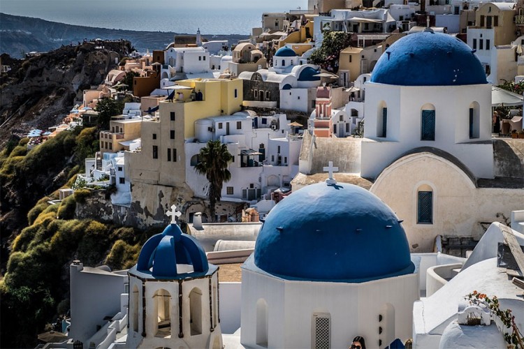Porast broja oboljelih, polovina putnici koji su ušli u Grčku