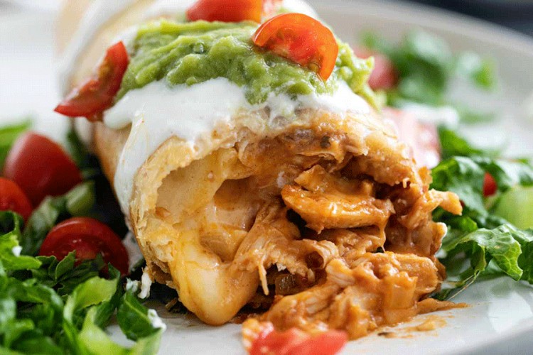 Čimičanga, bogatstvo začina i ukusa meksičke kuhinje u jednom jelu