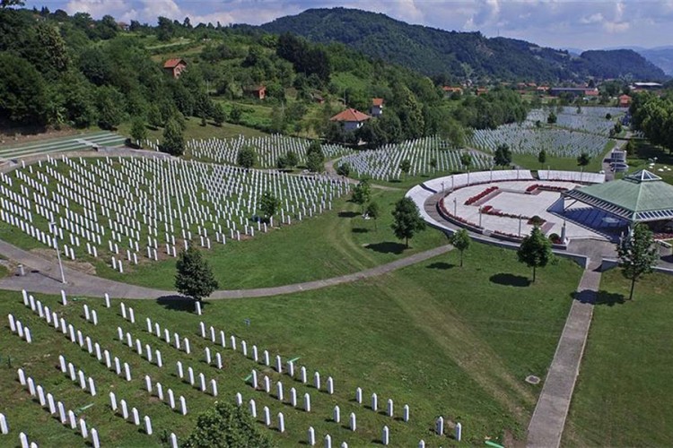 Komemoracija u Potočarima