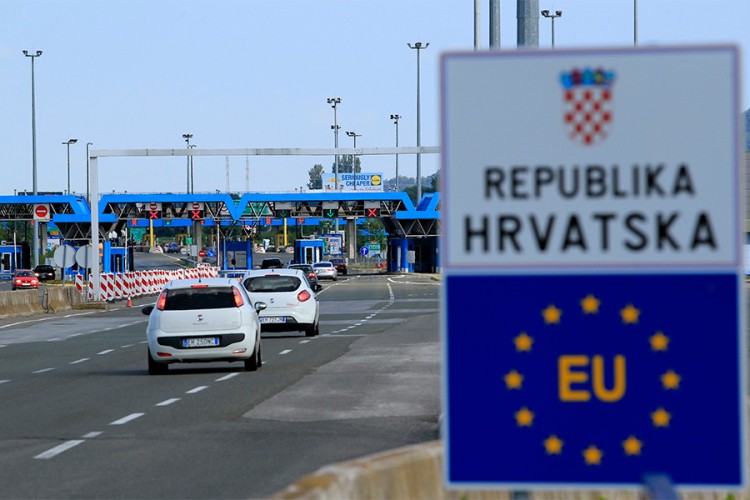Objavljene preporuke i upute za osobe koje prelaze granicu Hrvatske