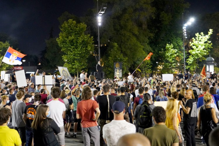 Manje demonstranata u Beogradu nego prethodnih dana, nema incidenata