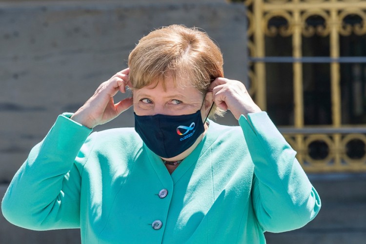 Merkel: Ne podrazumijeva se više da SAD štiti EU