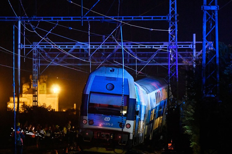 Sudar vozova blizu Praga, više od 60 ljudi povrijeđeno